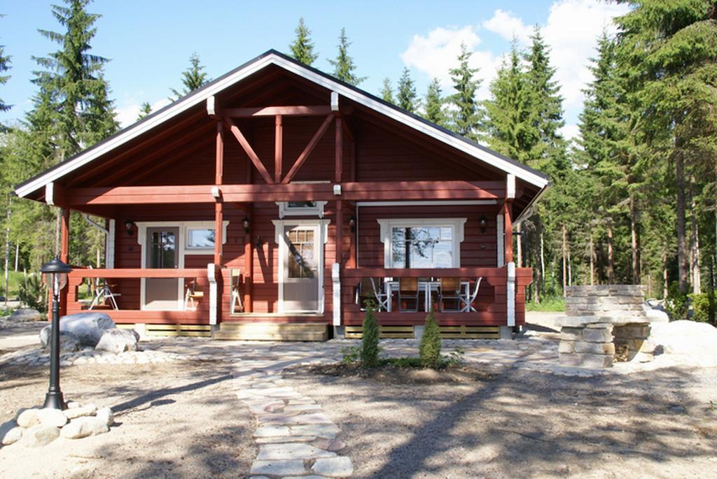 Kartanohotelli Satulinna Huvilat Hirvensalmi Zimmer foto