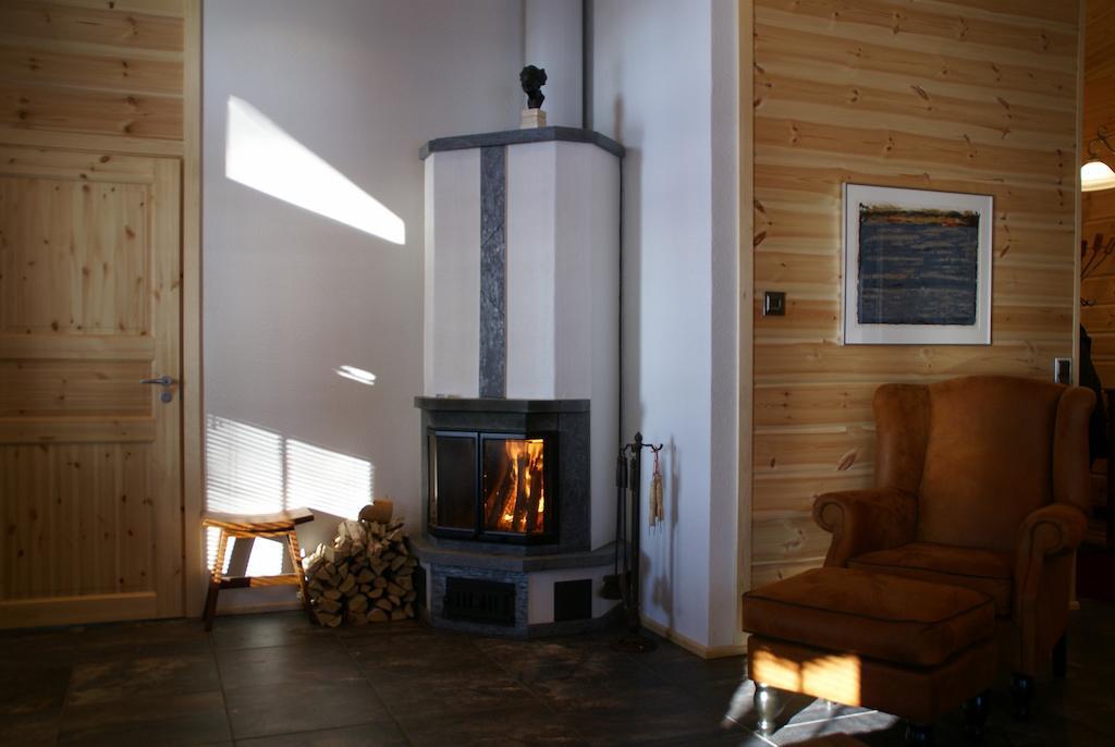Kartanohotelli Satulinna Huvilat Hirvensalmi Zimmer foto